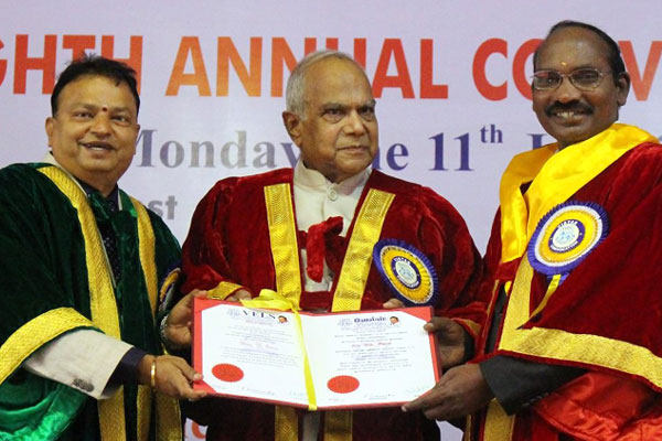 Eighth Annual Convocation, Thiru.Banwarilal Purohit, Hon'ble Governor of Tamilnadu, Chief Guest, on 11 Jun 2018